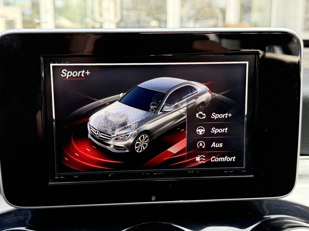 Mercedes-Benz C180 Lim. Avantgarde Autom. AHK Navi LED-SW
