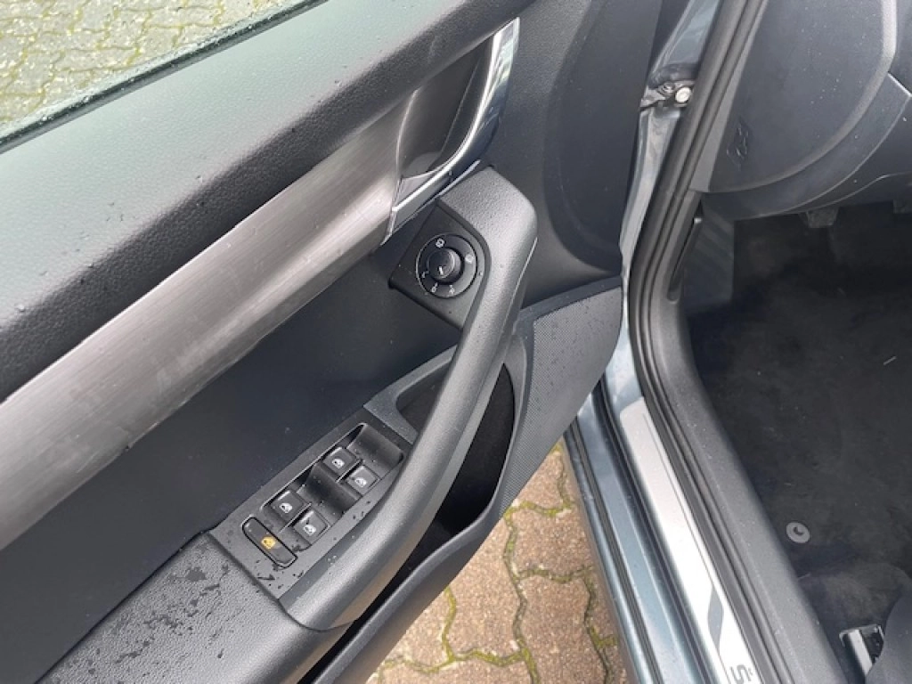 Skoda Octavia 1.5 TSI Kombi Soleil Navi RFK 6-Gang