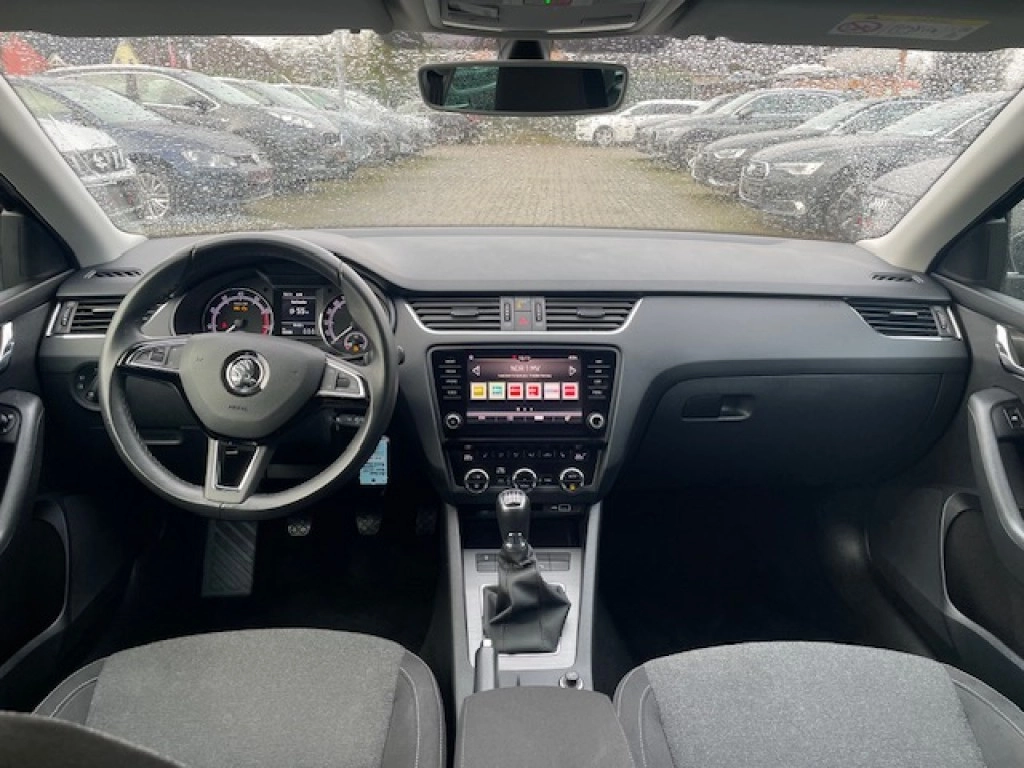 Skoda Octavia 1.5 TSI Kombi Soleil Navi RFK 6-Gang