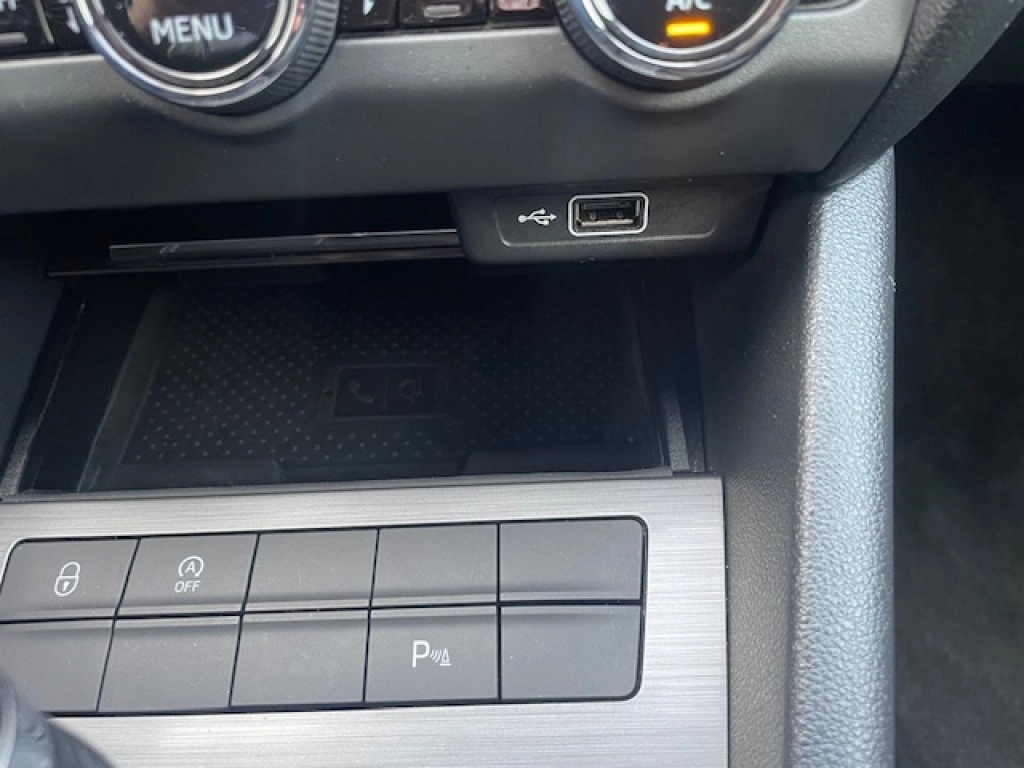 Skoda Octavia 1.5 TSI Kombi Soleil Navi RFK 6-Gang