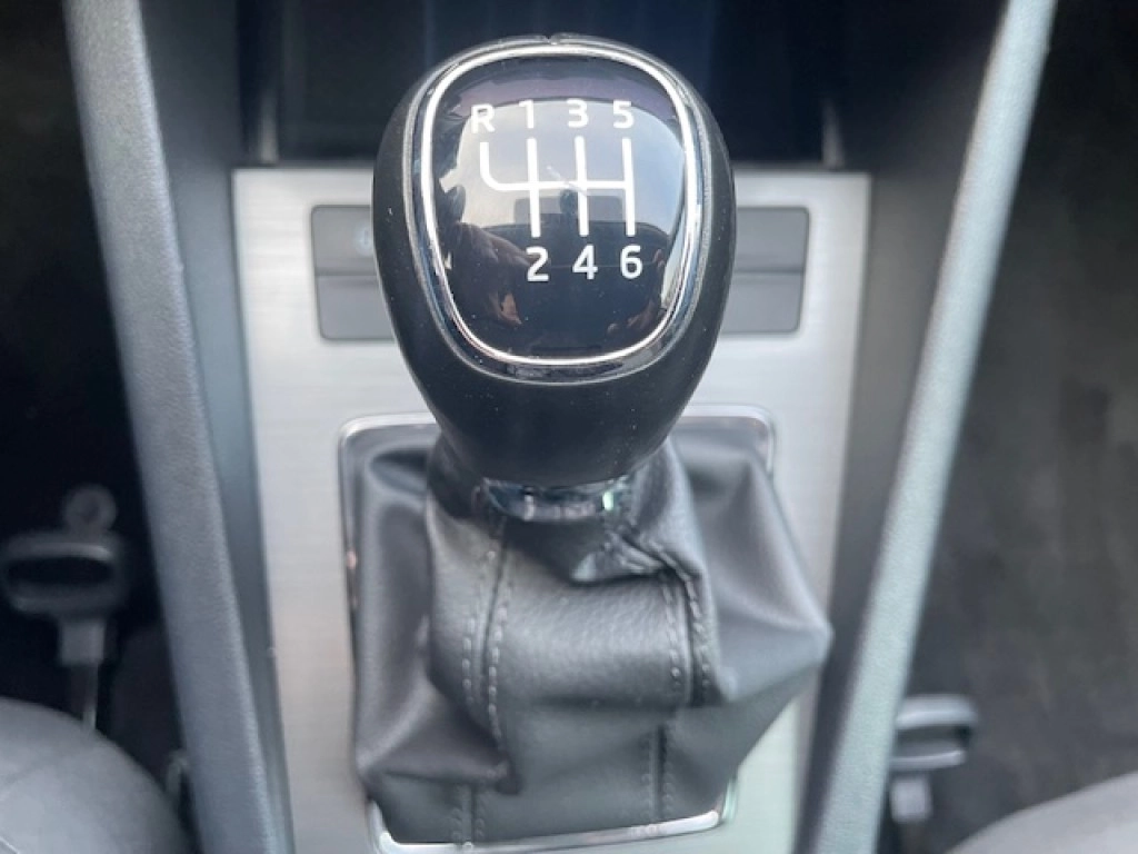 Skoda Octavia 1.5 TSI Kombi Soleil Navi RFK 6-Gang