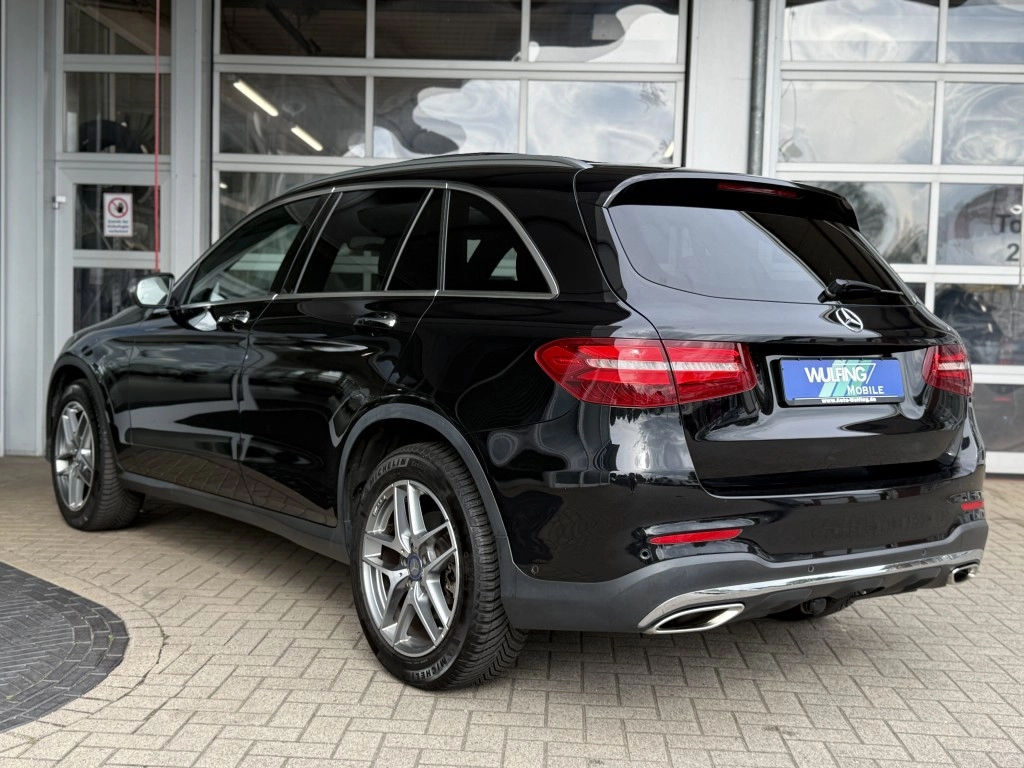 Mercedes-Benz GLC 250 AMG-Line 4Matic Leder Pano nur 68tkm