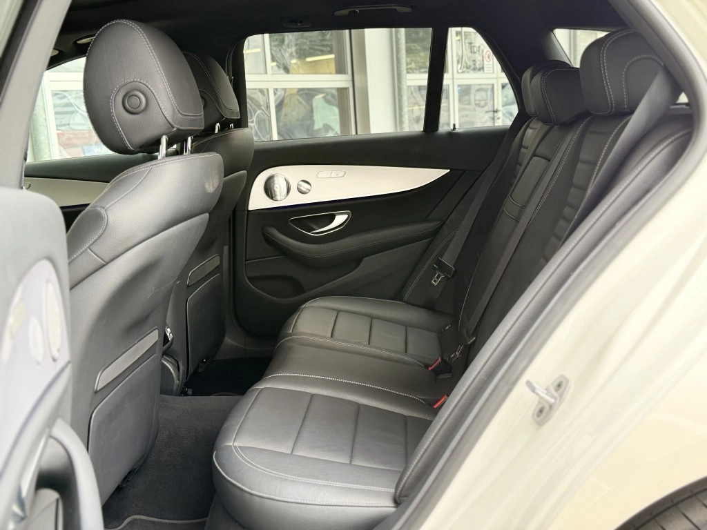 Mercedes-Benz E 300 de T AMG-Line Ambiente el. Heckklappe Pano