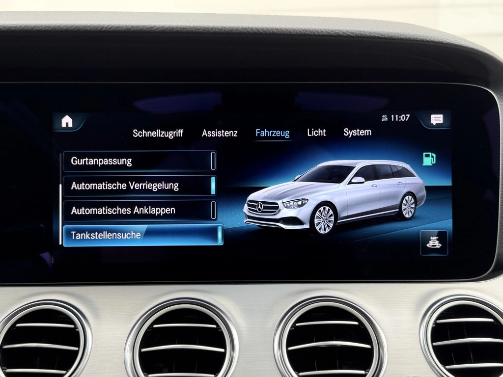Mercedes-Benz E 300 de T AMG-Line Ambiente el. Heckklappe Pano