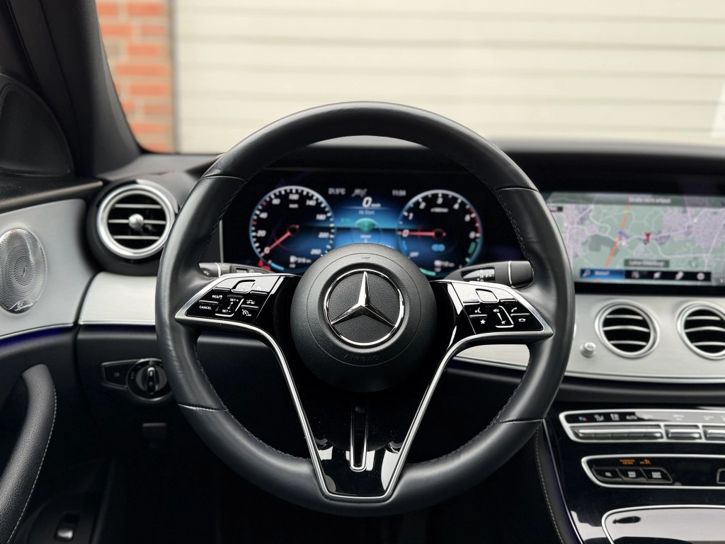 Mercedes-Benz E 300 de T AMG-Line Ambiente el. Heckklappe Pano