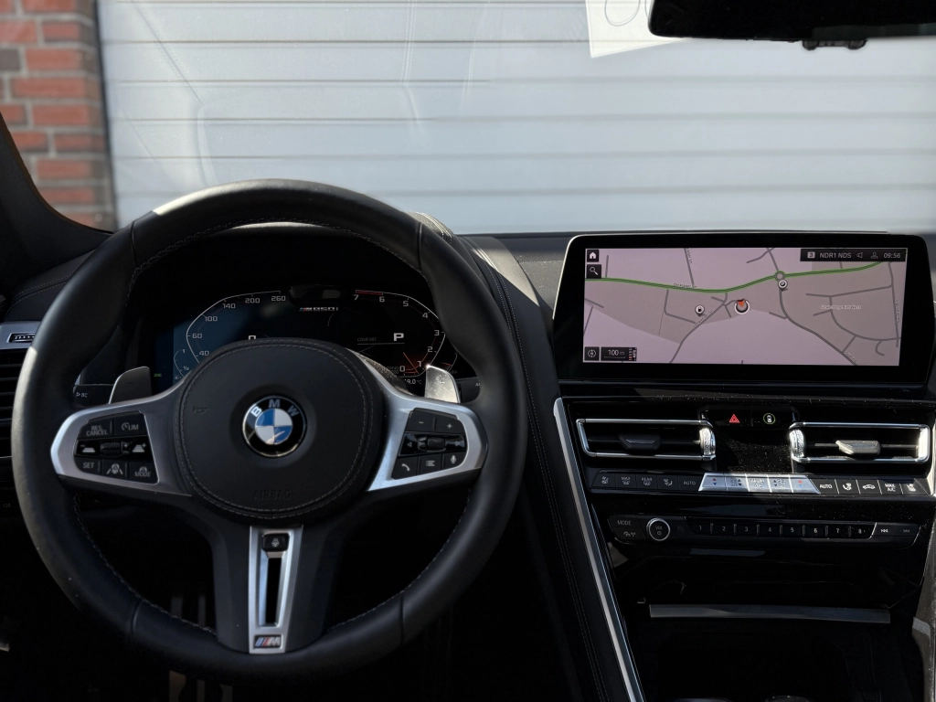 BMW M850 i xDrive PANO ACC LEDER  VOLL!!  1. Hd.