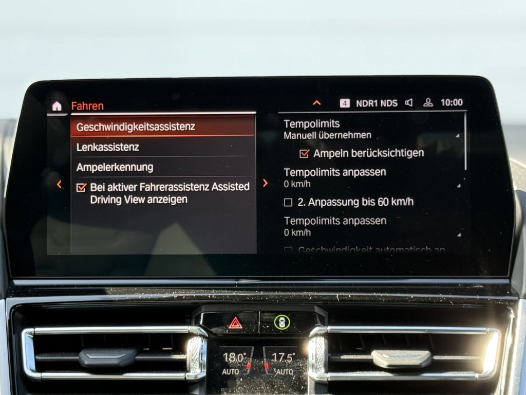 BMW M850 i xDrive PANO ACC LEDER  VOLL!!  1. Hd.