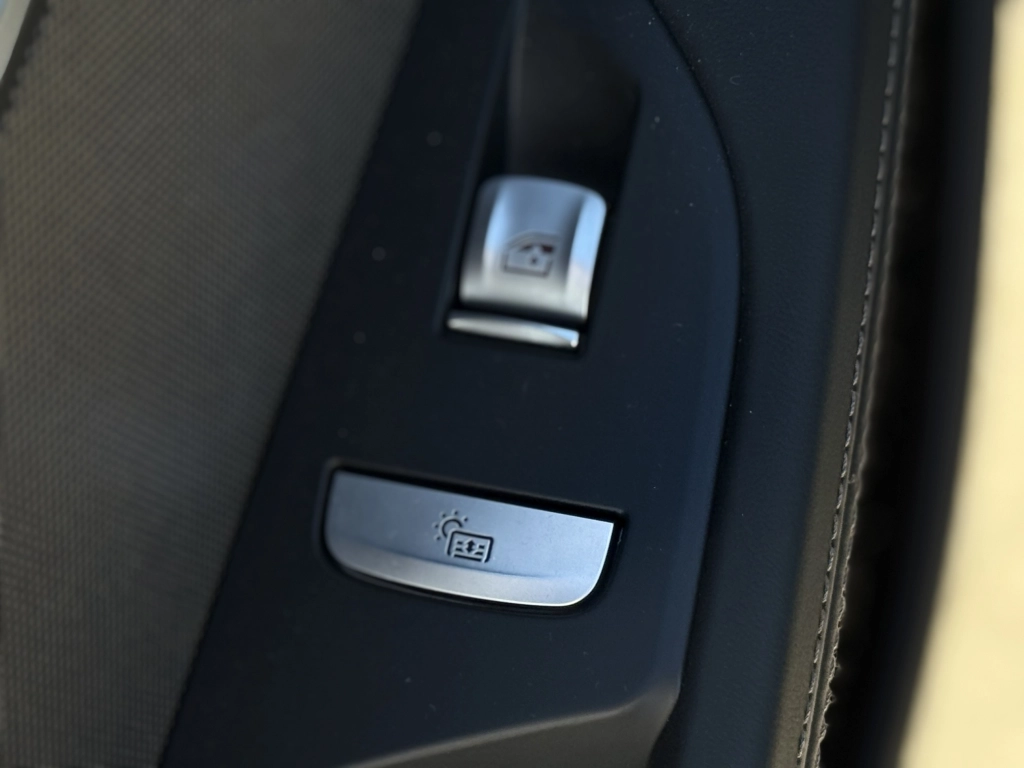 BMW M850 i xDrive PANO ACC LEDER  VOLL!!  1. Hd.