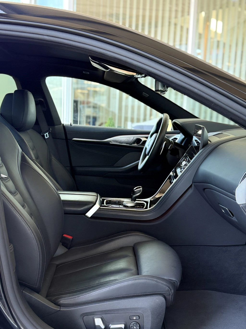 BMW M850 i xDrive PANO ACC LEDER  VOLL!!  1. Hd.