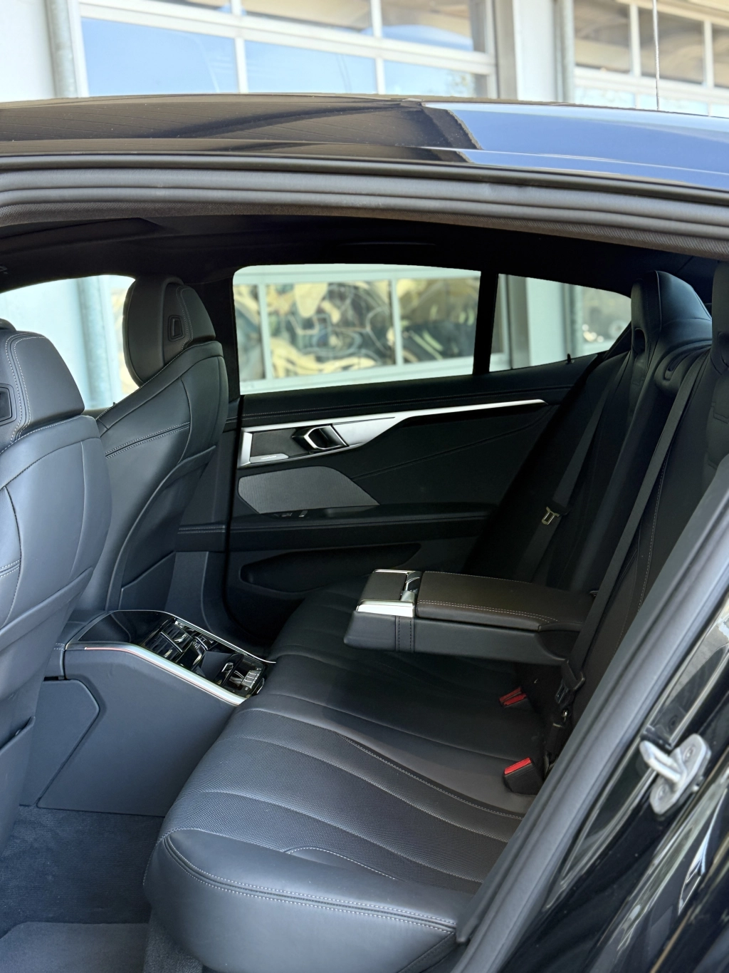 BMW M850 i xDrive PANO ACC LEDER  VOLL!!  1. Hd.