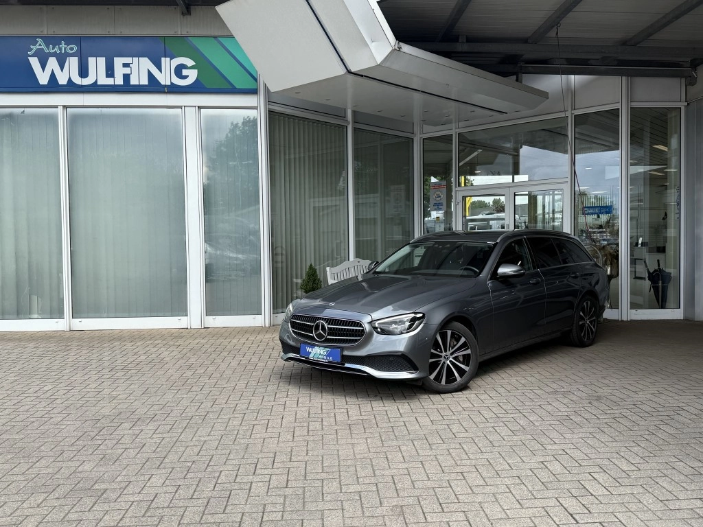 Mercedes-Benz E300 de T Avantgarde ACC Navi Kamera Leder LED