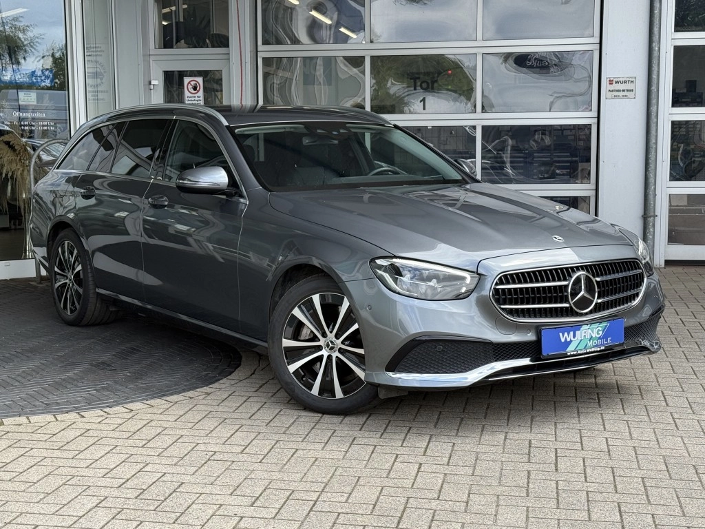 Mercedes-Benz E300 de T Avantgarde ACC Navi Kamera Leder LED