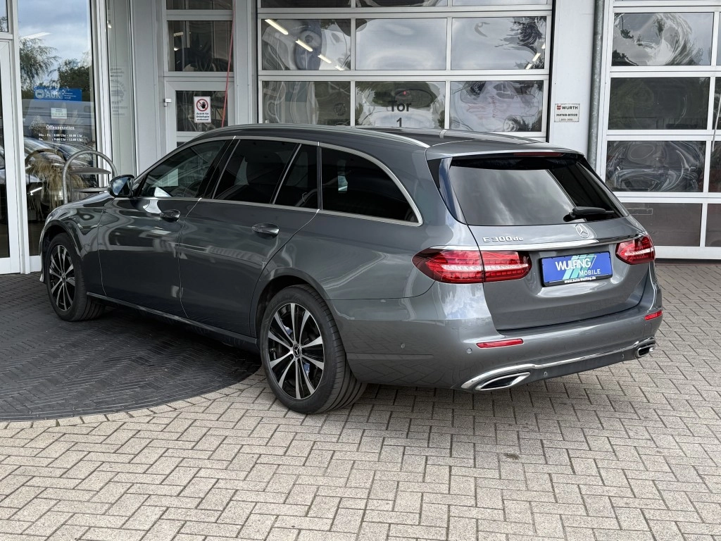 Mercedes-Benz E300 de T Avantgarde ACC Navi Kamera Leder LED