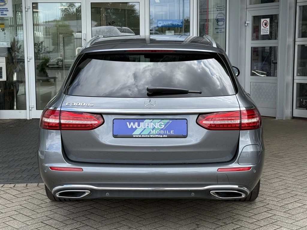 Mercedes-Benz E300 de T Avantgarde ACC Navi Kamera Leder LED