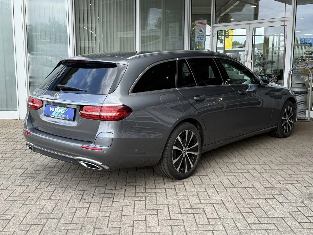 Mercedes-Benz E300 de T Avantgarde ACC Navi Kamera Leder LED