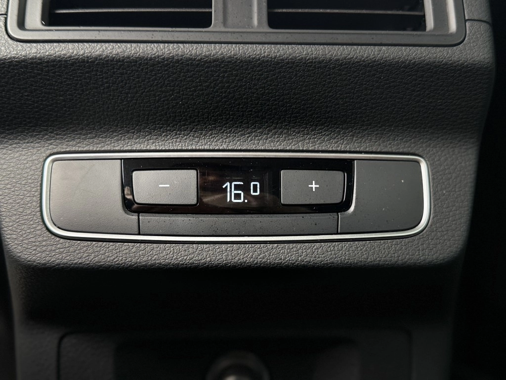 Audi Q5 50 2.0TFSI e quattro S-Tronic ACC Matrix Navi