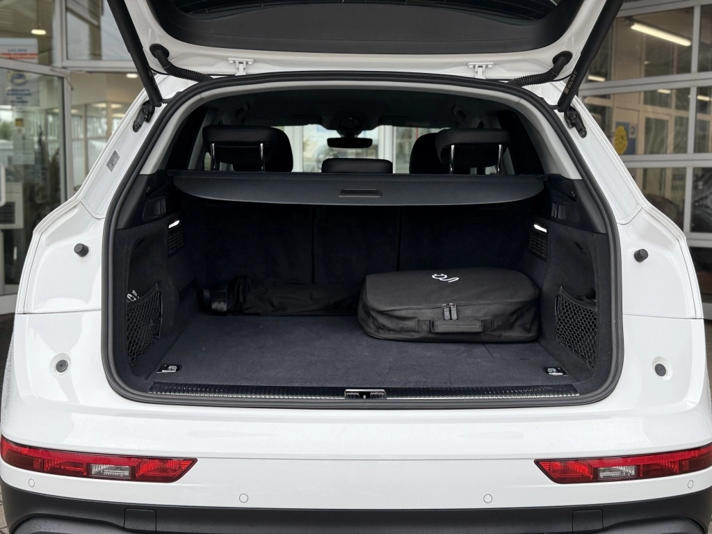 Audi Q5 50 2.0TFSI e quattro S-Tronic ACC Matrix Navi