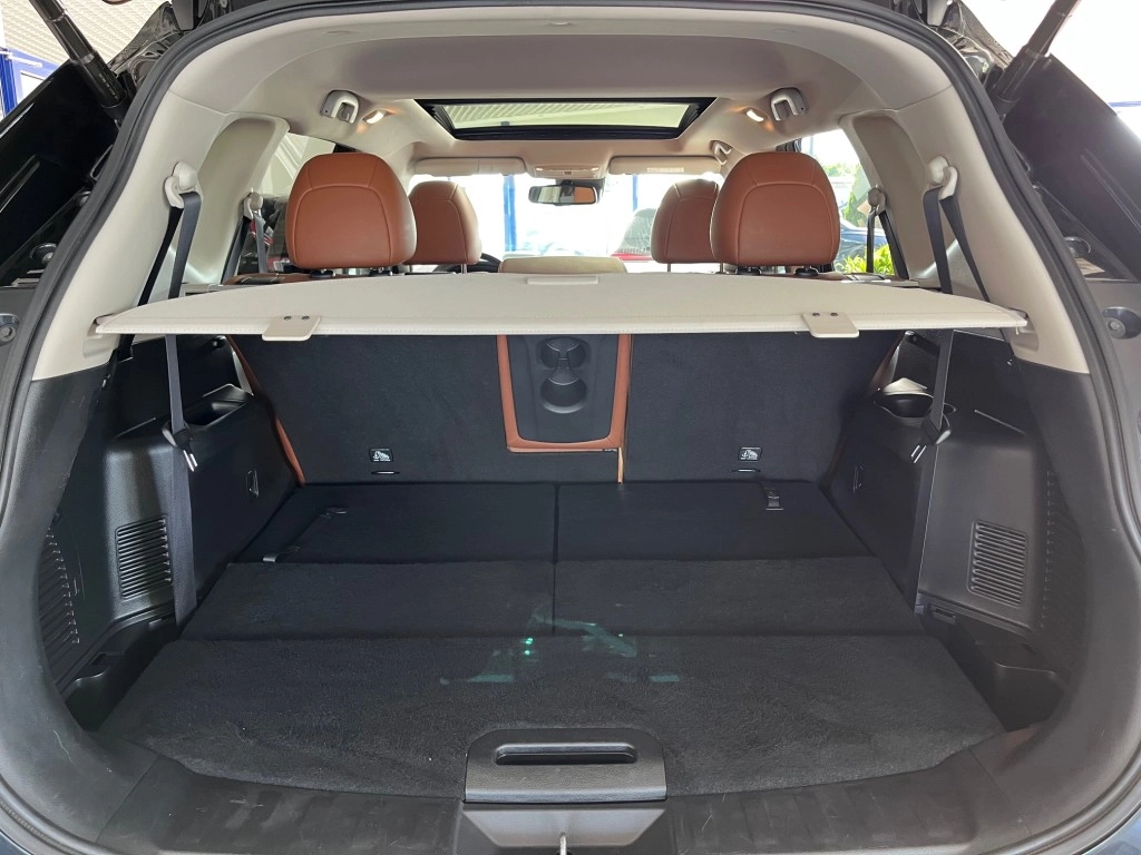 Nissan X-Trail 2.0 dcI Aut. 4x4 Tekna ,7-Sitzer, Leder