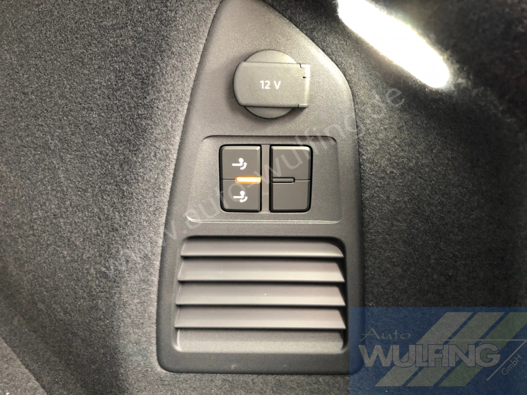 VW Touareg 3.0 V6-TDI DSG 4-MOTION ACC Kamera AHK