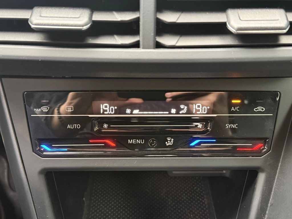 VW Taigo 1.0 TSI-DSG R-LINE, IQ-Drive,Matrix,RFK 