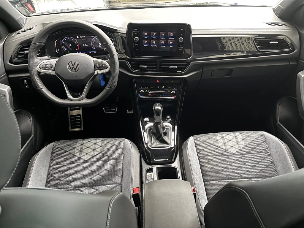 VW T-Roc R-LINE 1.5 TSI-DSG Black+Style,Pan.-Dach