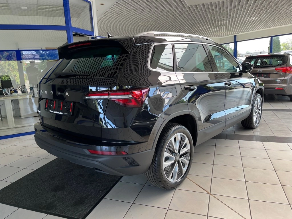 Skoda Karoq 1.5 TSI DSG+AHK+RFK+ACC+Navi+el.Heckkl.++