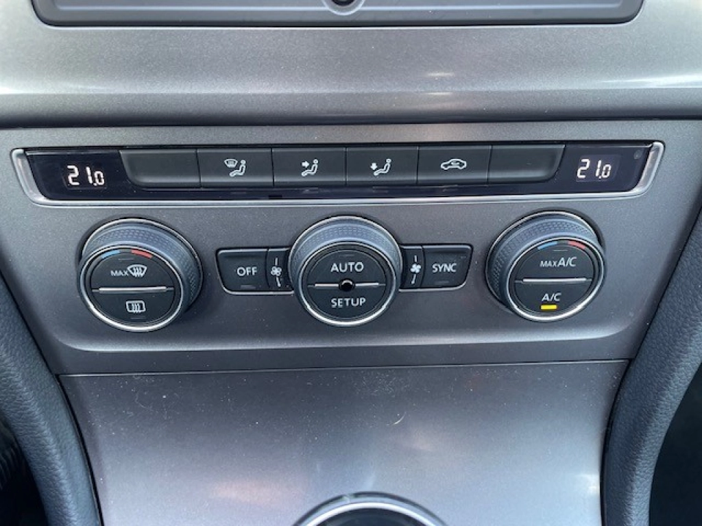 VW Golf VII 1.6 TDI BlueMotion Technology Trendline