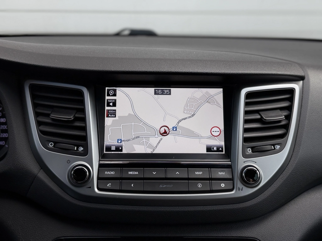 Hyundai TUCSON Trend 2WD Verkehrszeichenerkennug LED AHK