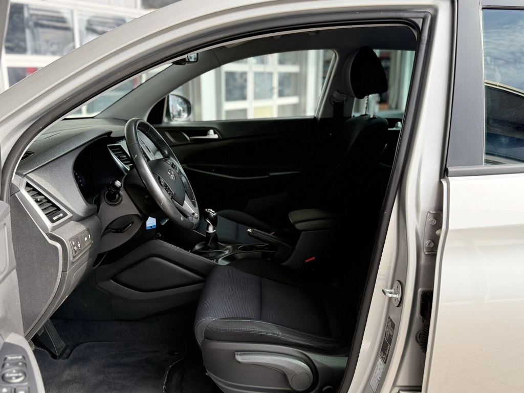 Hyundai TUCSON Trend 2WD Verkehrszeichenerkennug LED AHK
