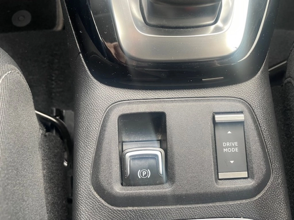 Opel Corsa F Elegance Navi Kamera LED PDC Fernlichtas.