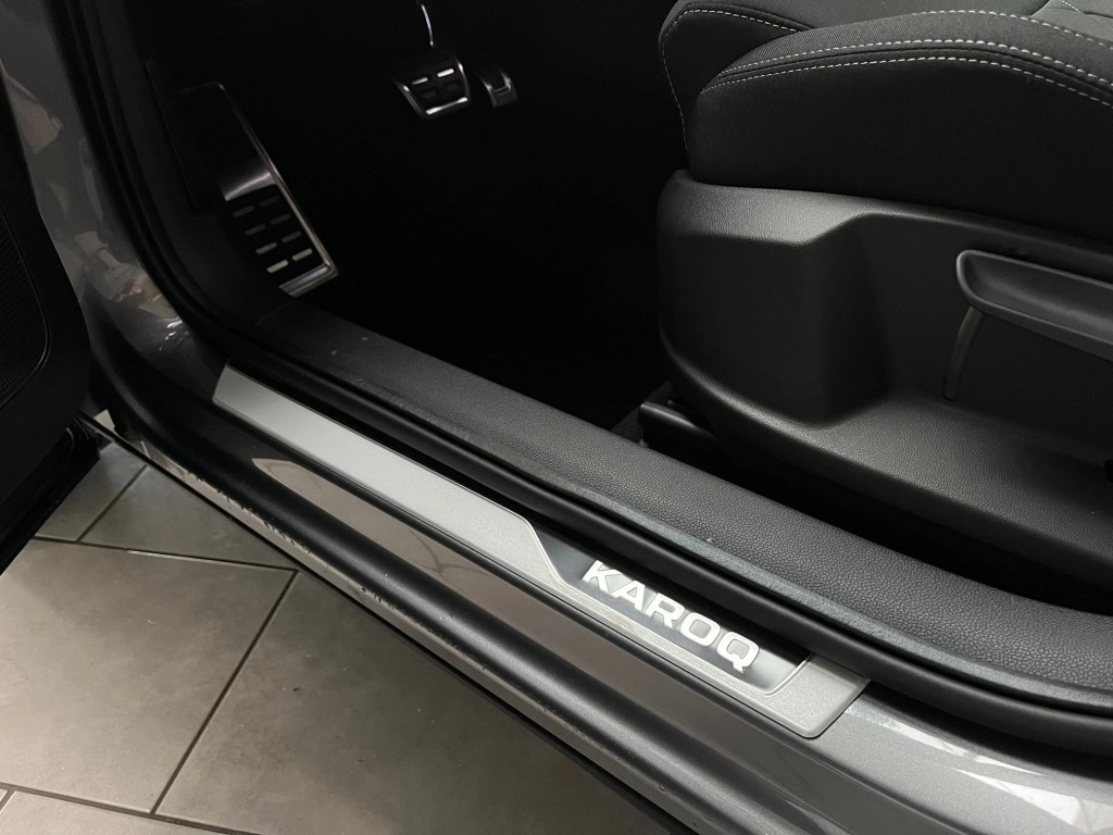 Skoda Karoq 1.5 TSI DSG SPORTLINE,Matrix,AHK,ACC,RFK,+