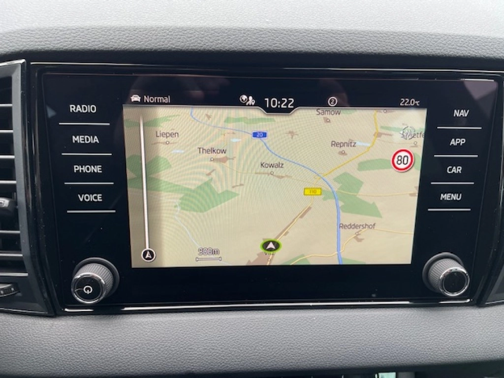 Skoda Karoq 1.5 TSI DSG SPORTLINE,Matrix,AHK,ACC,RFK,+