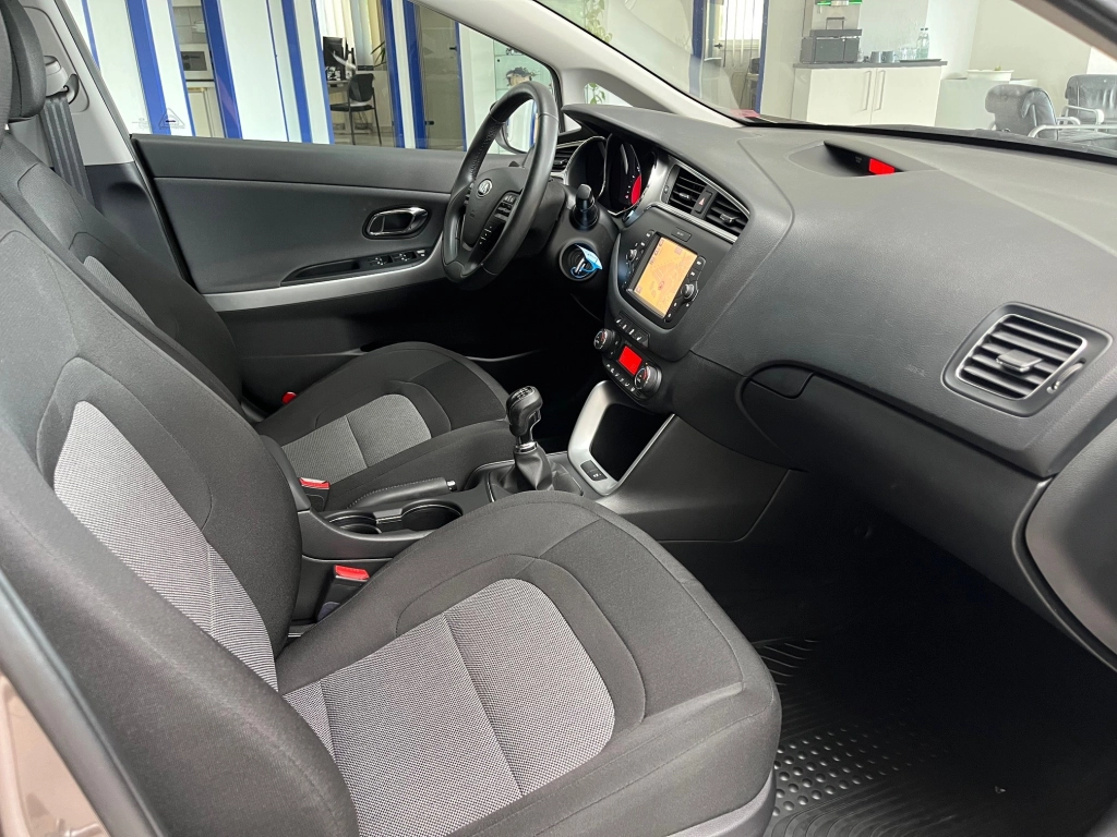 Kia cee'd Sportswagon 1.6 GDI Dream Team