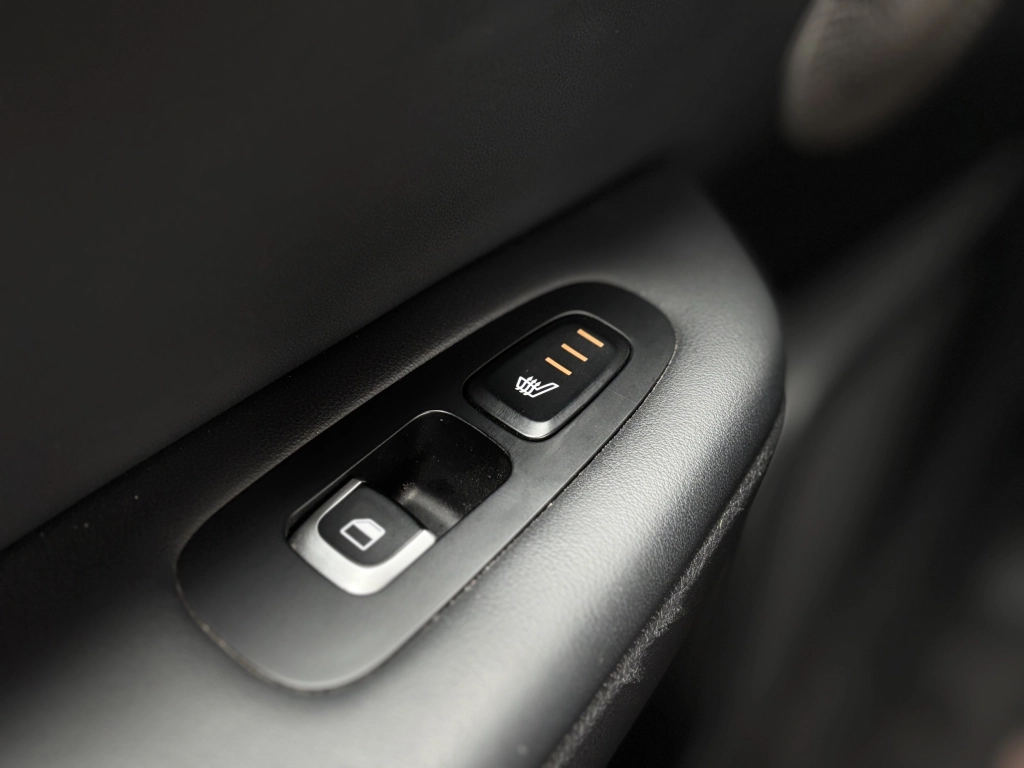 Kia Stinger 3.3 GT 4WD ACC NAVI LED HARMAN-KARDON