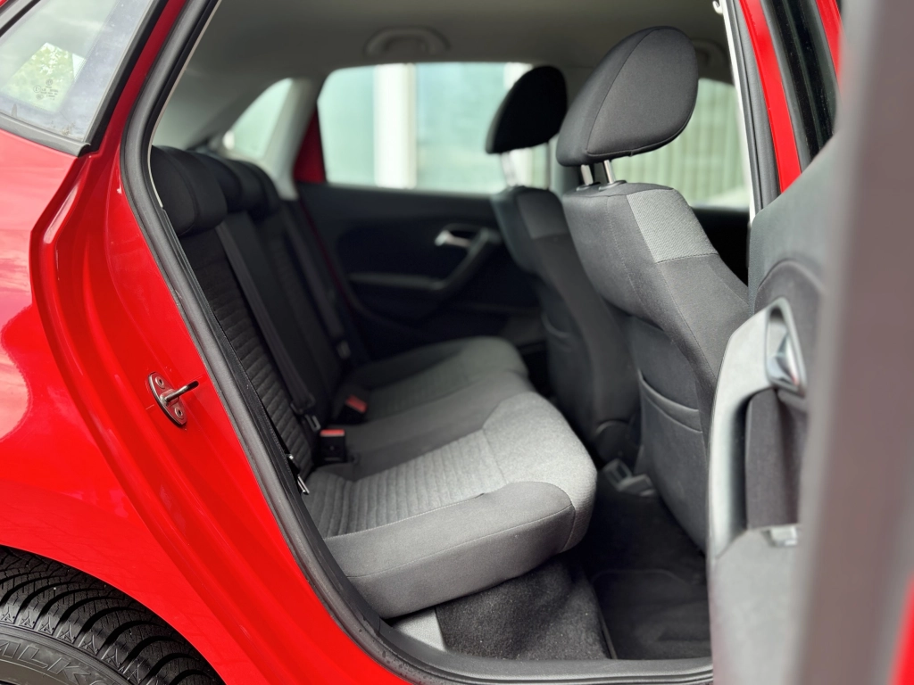VW Polo 1,4i Comfortline NAVI nur 90tkm