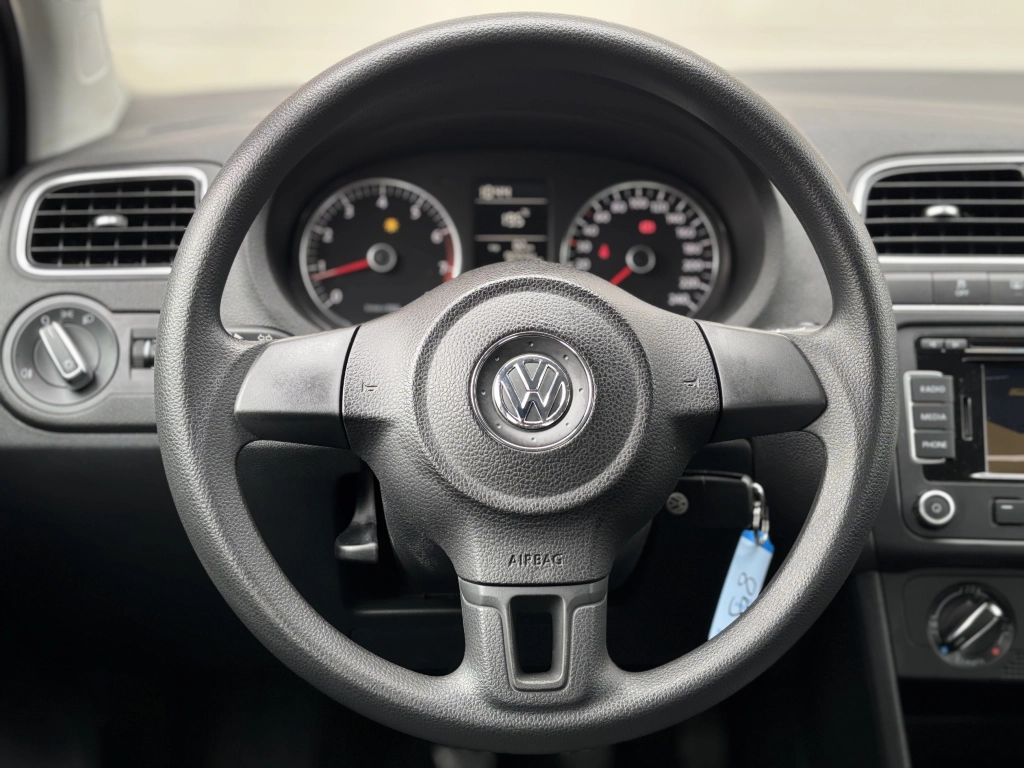 VW Polo 1,4i Comfortline NAVI nur 90tkm