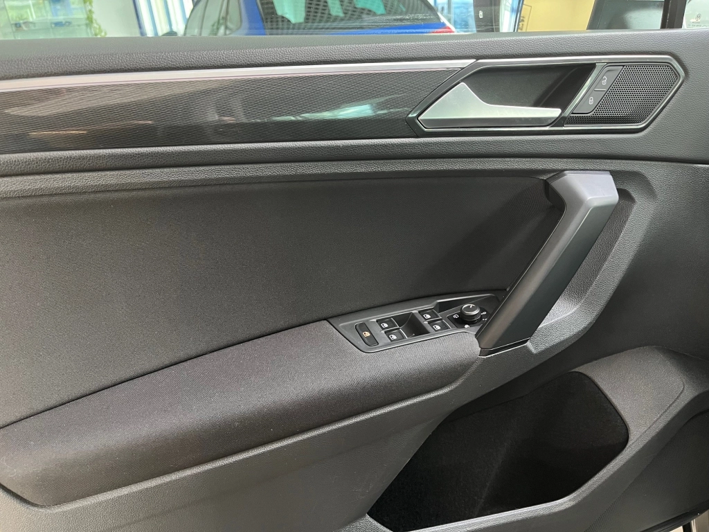 VW Tiguan 1.4 TSI Comfortline,LED,NAVI,ACC,AHK,RFK