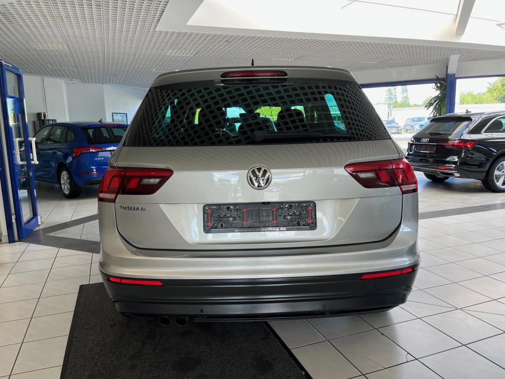 VW Tiguan 1.4 TSI Comfortline,LED,NAVI,ACC,AHK,RFK