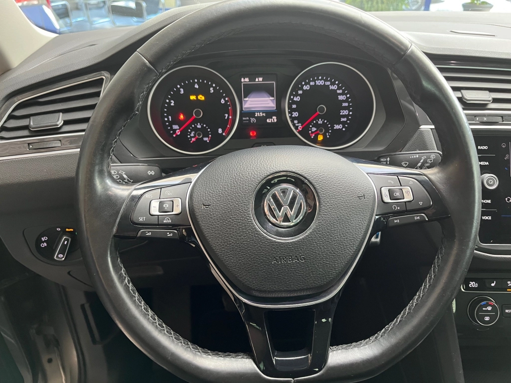 VW Tiguan 1.4 TSI Comfortline,LED,NAVI,ACC,AHK,RFK