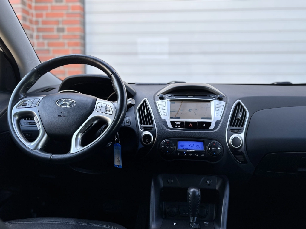 Hyundai ix35 2.0 Automatik NAVI KLIMA TEMPOMAT BLUETOOTH