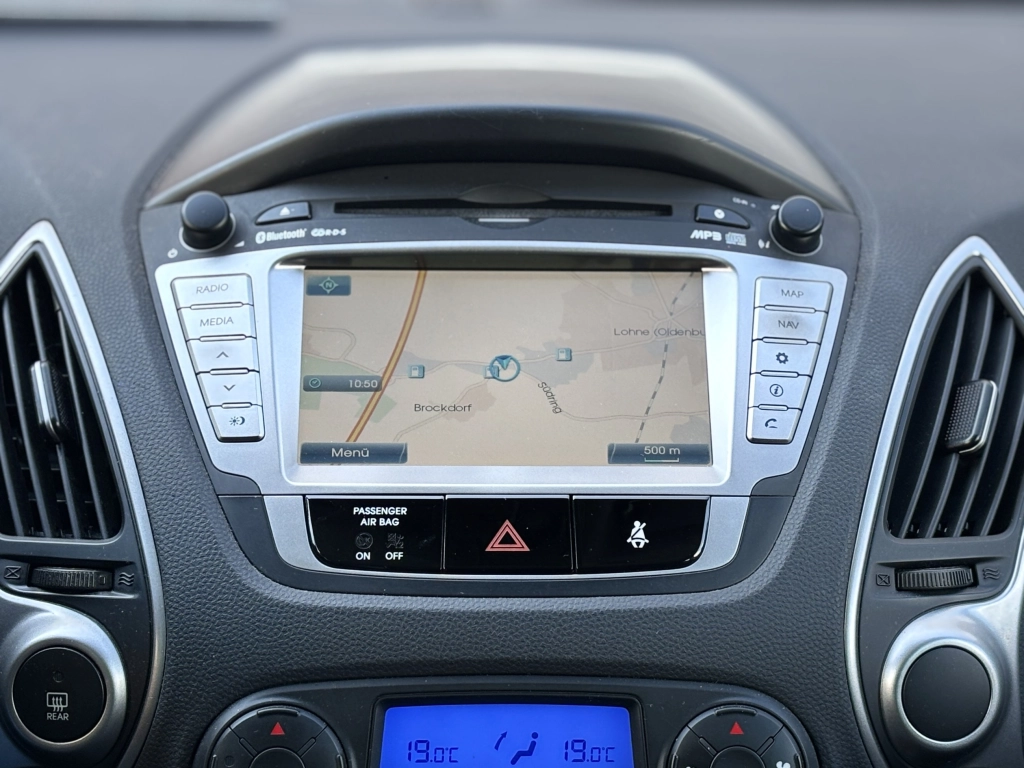 Hyundai ix35 2.0 Automatik NAVI KLIMA TEMPOMAT BLUETOOTH