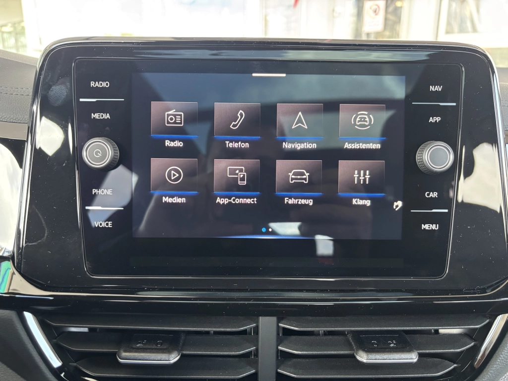 VW T-Roc R-LINE 1.5 TSI-DSG Black+Style,Pan.-Dach