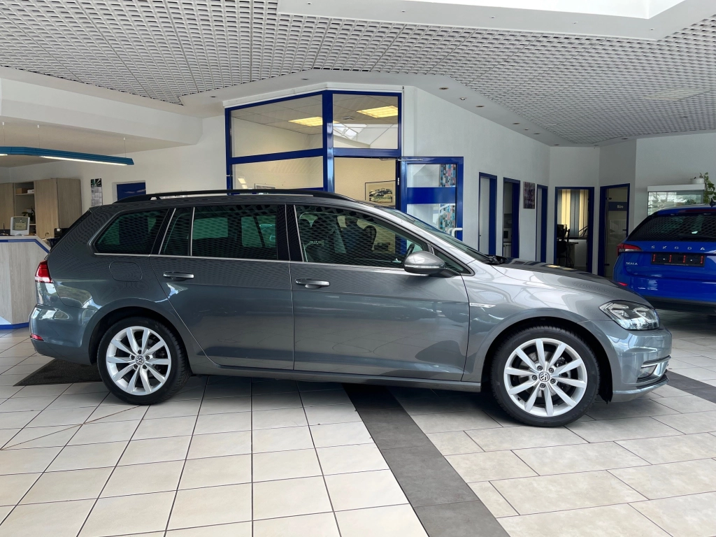 VW Golf Variant 1.5 TSI-DSG,Highline,LED,ACC,RFK