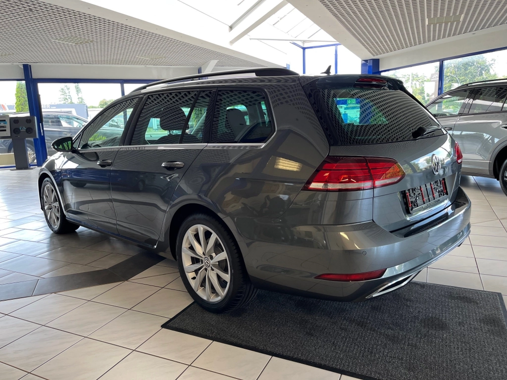 VW Golf Variant 1.5 TSI-DSG,Highline,LED,ACC,RFK