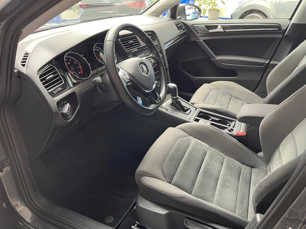 VW Golf Variant 1.5 TSI-DSG,Highline,LED,ACC,RFK