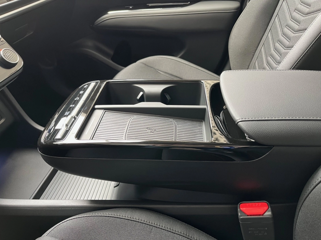 Hyundai TUCSON 1.6 T-GDI-DCT MHEV Trend, Matrix-LED,+++