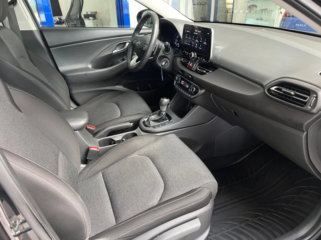 Hyundai i30 Kombi 1.5 T-GDI DCT 48V Trend, LED-SW,Navi