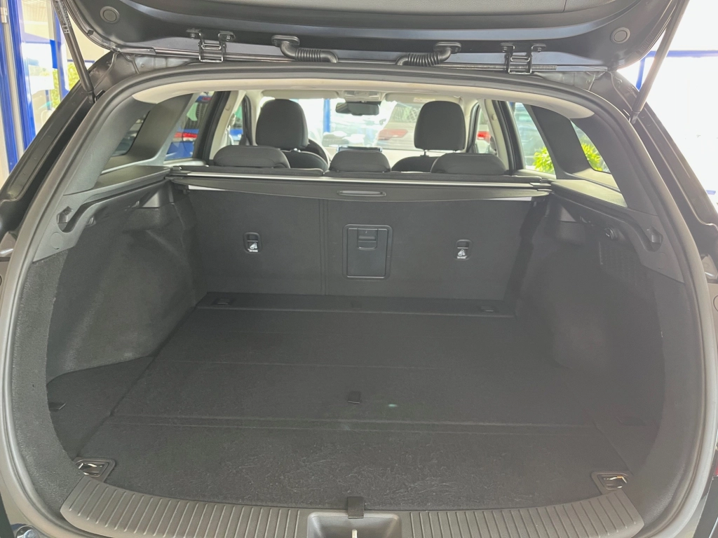 Hyundai i30 Kombi 1.5 T-GDI DCT 48V Trend, LED-SW,Navi