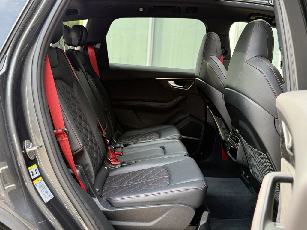 Audi Q7 50TDI S-LINE Competition Plus 7-Si. VOLL!