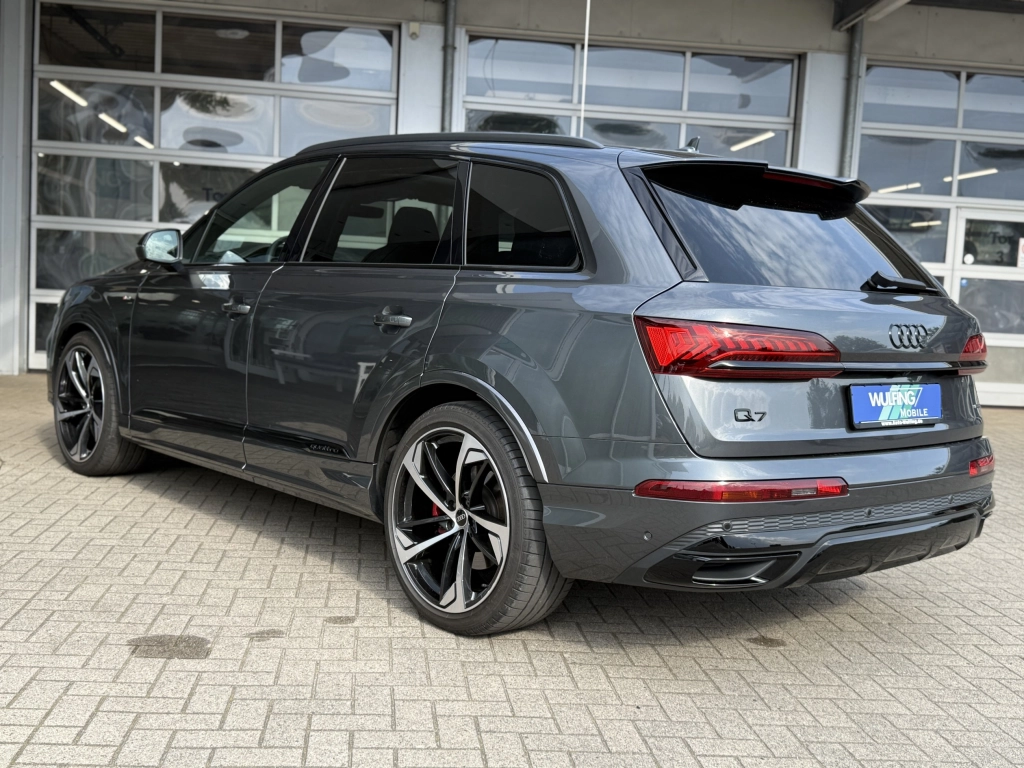Audi Q7 50TDI S-LINE Competition Plus 7-Si. VOLL!